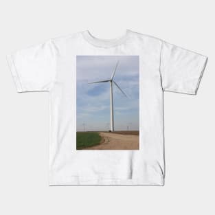 Giant Windmills in the SKY Kids T-Shirt